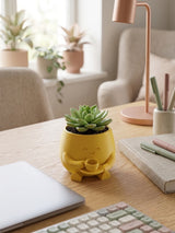 Kahve İçen Sevimli Figürlü Mini Sukulent ve Kaktüs Saksısı 8x6 cm Masaüstü Ofis Dekorasyonu