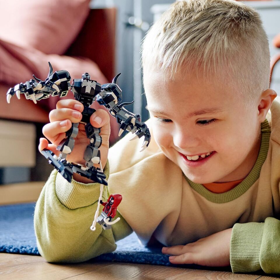 LEGO | Marvel Venom Robot Zırhı Miles Morales’e Karşı 76276-6 Yaş ve Üzeri Süper Kahraman Seven Çocuklar için İnşa Edilebilen Yaratıcı Oyuncak Yapım Seti (134 parça)