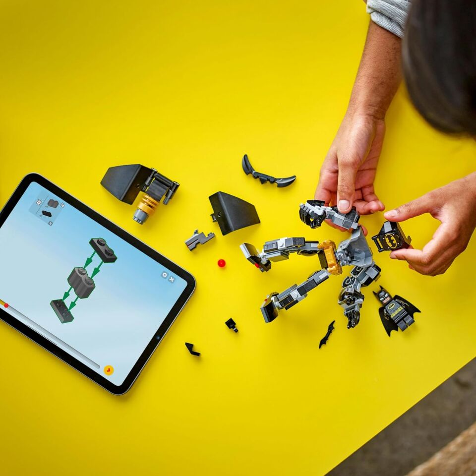 LEGO DC Batman: Batman Robot Zırhı 76270 – 6 Yaş ve Üzeri Süper Kahraman Sevenler İçin Batman Minifigürü İçeren Aksiyon Figürü Yapım Seti (140 Parça)