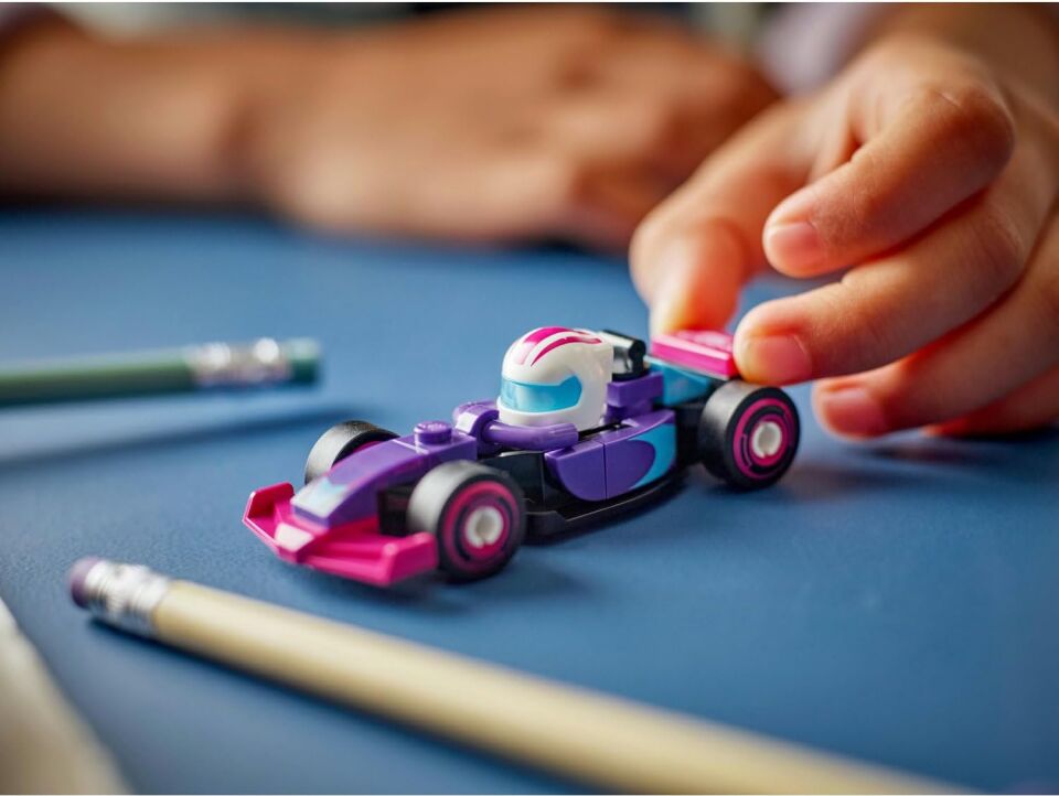 LEGO F1 Koleksiyonluk Yarış Arabaları 71049-6 Yaş Üzeri Kız ve Erkek Çocuklar için Ferrari ve McLaren Dahil 12 Formula 1 Takımının Mini Araba Modellerini İçeren Oyuncak Araba Yapım Seti (29 Parça)